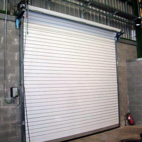 puerta-enrollable-aislaimento-interior-480×480